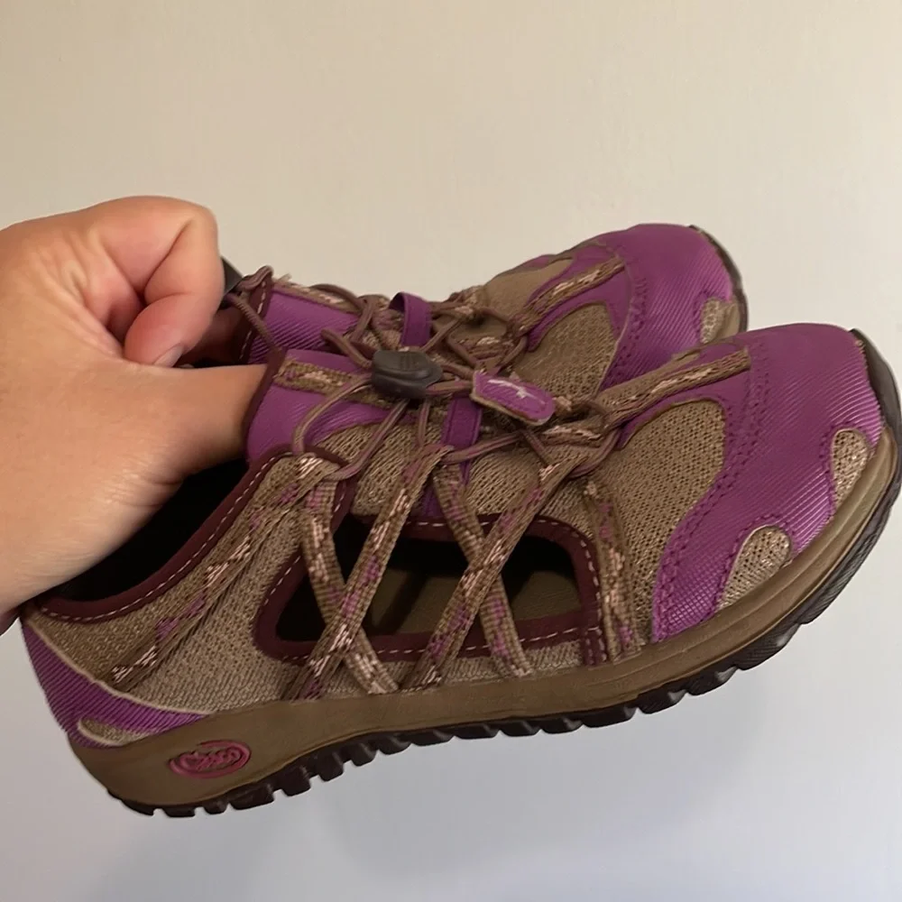 Chaco’s outcross water hiking shoes size 2 purple
